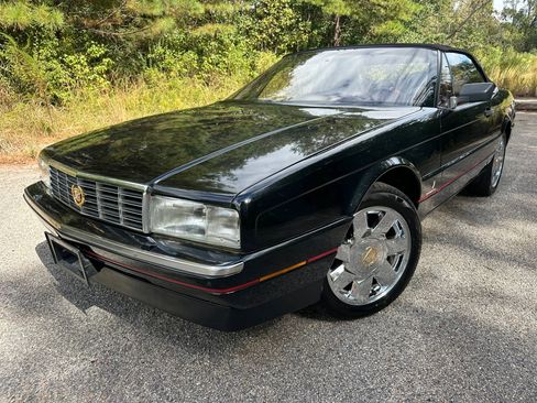 Used 1991 Cadillac Allante image 1