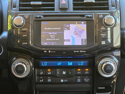 Used 2019 Toyota 4Runner Limited AWD/4WD image 24