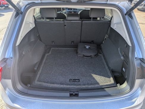 Used 2022 Volkswagen Tiguan SE image 14