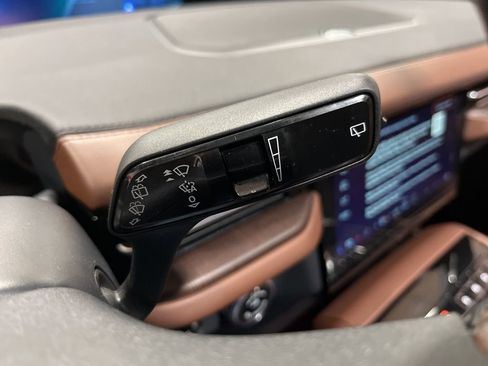 Used 2025 Lincoln Navigator L Reserve image 30