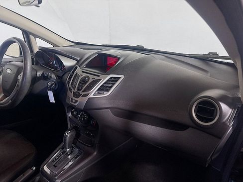 Used 2013 Ford Fiesta SE FWD image 25