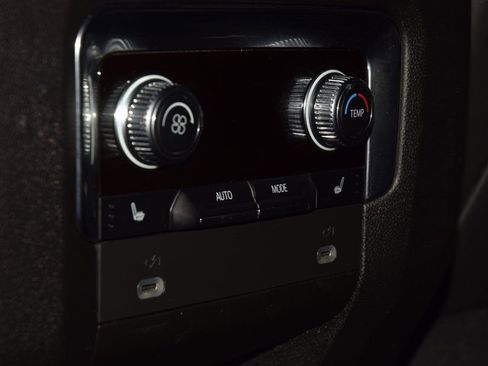 Used 2024 GMC Yukon AT4 w/ Technology Package image 46