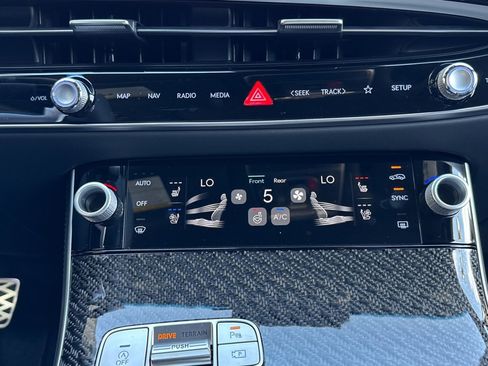 New 2026 Genesis GV70 3.5T Sport Prestige image 9