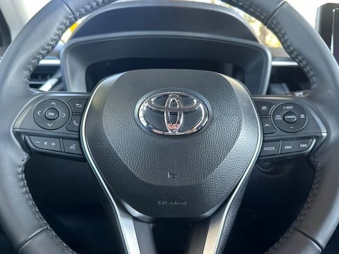 Certified 2026 Toyota Corolla Cross LE image 27