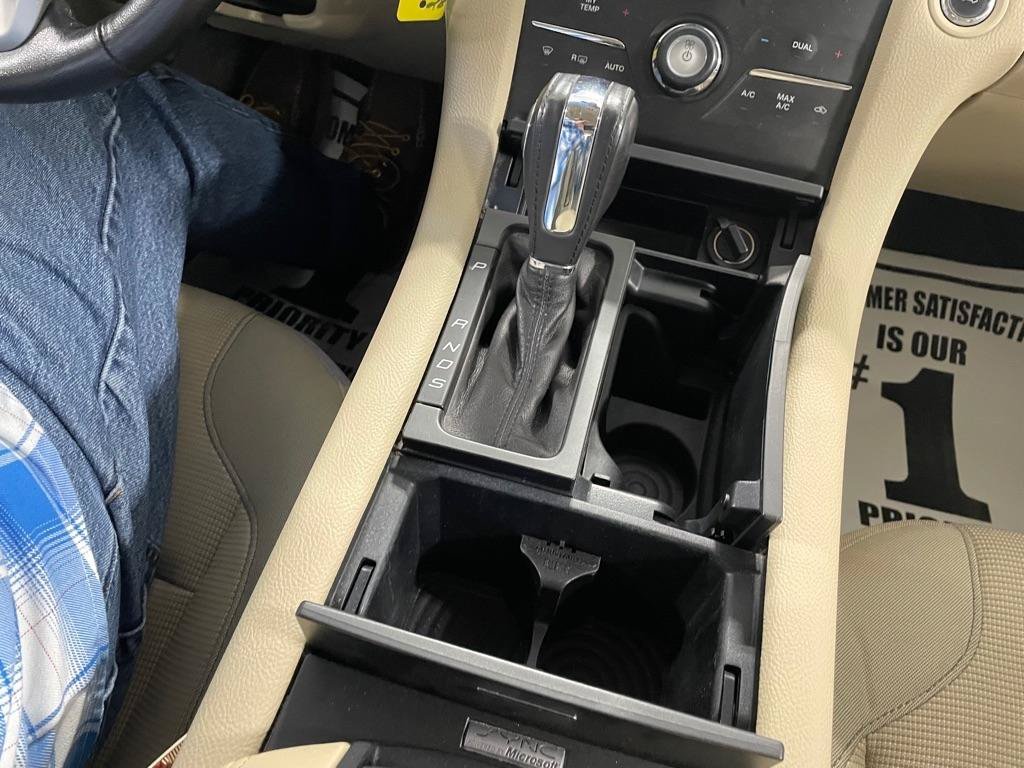 Used 2014 Ford Taurus SEL w/ Equipment Group 201A FWD image 33
