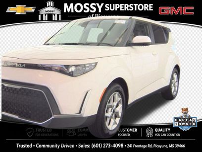 Used 2025 Kia Soul LX w/ LX Technology Package