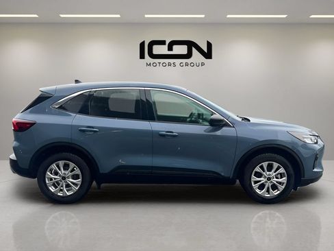Used 2024 Ford Escape Active w/ Cold Weather Package FWD image 6