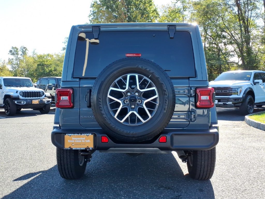 Certified 2026 Jeep Wrangler Unlimited Sahara AWD/4WD image 21