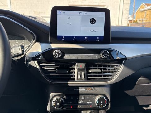 Certified 2022 Ford Escape SE w/ Cold Weather Package image 22