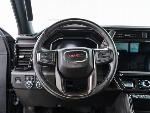 Used 2024 GMC Sierra 2500 AT4 w/ AT4 Premium Plus Package image 10