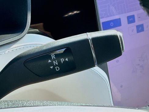 Used 2020 Tesla Model X Long Range image 14