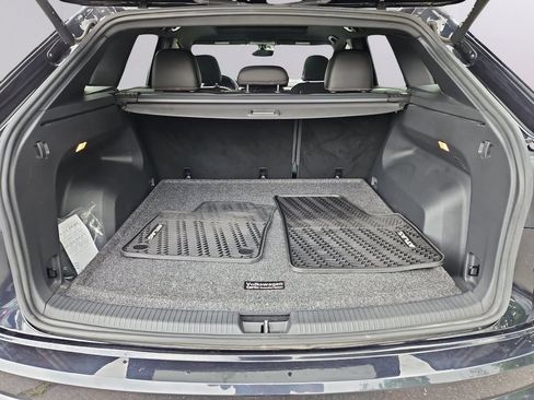 Used 2023 Volkswagen Atlas Cross Sport SE w/ Panoramic Sunroof Package AWD/4WD image 34