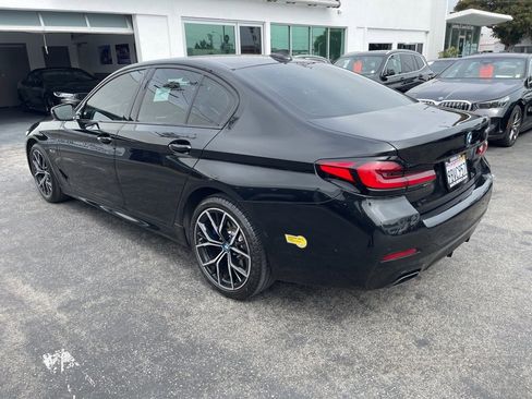 Used 2022 BMW 530e w/ Premium Package image 6