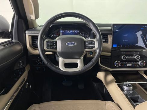 Used 2024 Ford Expedition Max Limited image 16