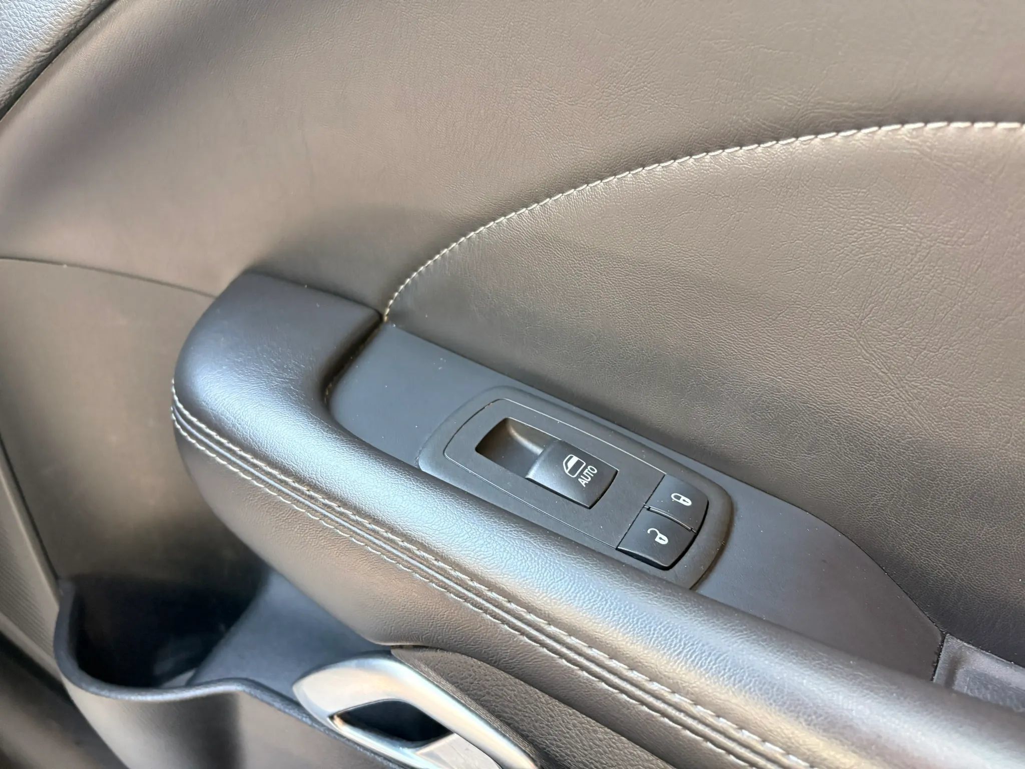 Used 2018 Dodge Challenger SXT Plus RWD image 24