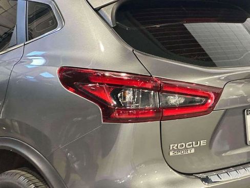 Certified 2022 Nissan Rogue Sport SV w/ Technology Package image 8
