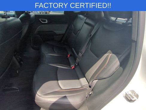 Used 2023 Jeep Compass Latitude w/ Sun and Sound Group AWD/4WD image 31