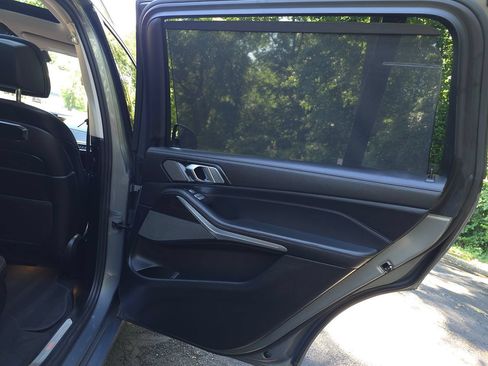 Used 2025 BMW X7 xDrive40i w/ Premium Package AWD/4WD image 29