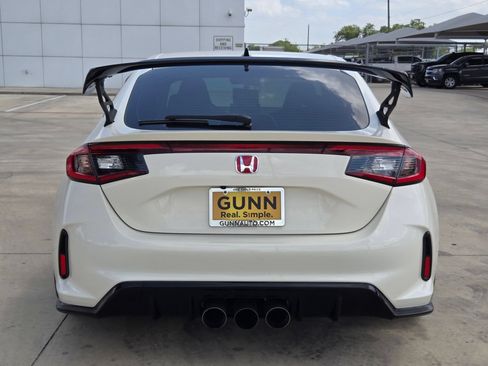 Used 2024 Honda Civic Type R image 6