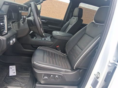 Used 2026 GMC Sierra 2500 AT4X AWD/4WD image 15