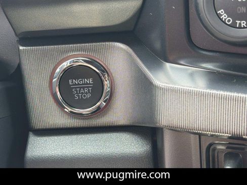 New 2026 Ford F250 Platinum AWD/4WD image 31