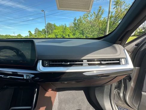 Used 2023 BMW X1 xDrive28i w/ Convenience Package AWD/4WD image 16