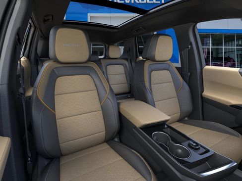 New 2026 Chevrolet Equinox ACTIV w/ Convenience Package III image 16