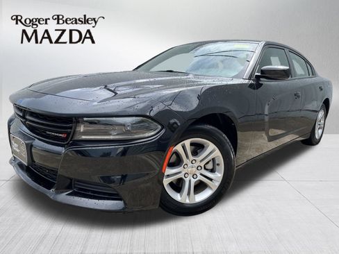 Used 2023 Dodge Charger SXT RWD image 1