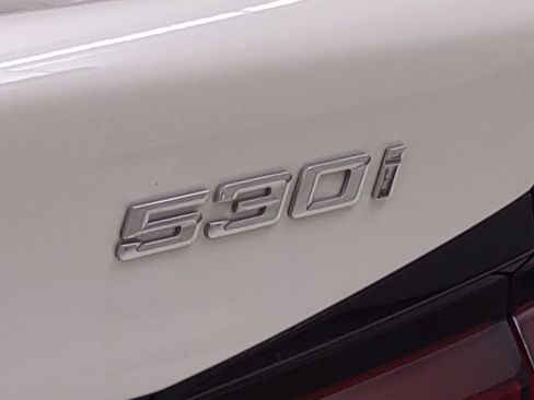 Certified 2023 BMW 530i 530i w/ Convenience Package image 22