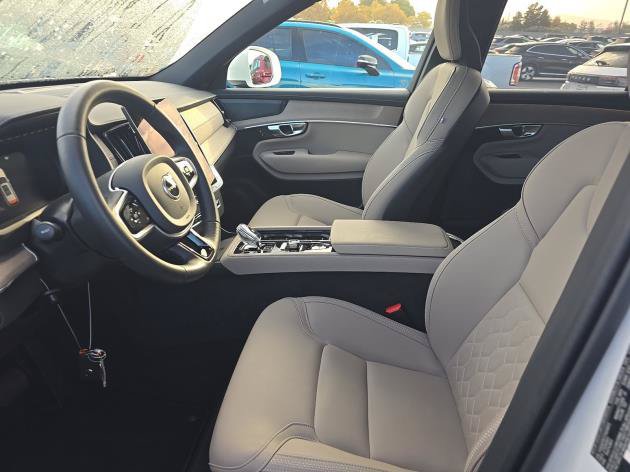 Used 2026 Volvo XC90 B6 Plus AWD/4WD image 4