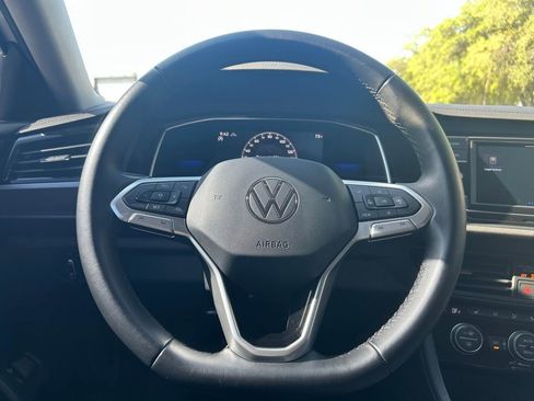 Used 2023 Volkswagen Jetta SE FWD image 19