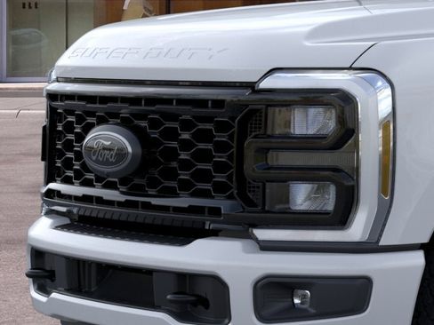 New 2026 Ford F350 XLT w/ XLT Premium Package AWD/4WD image 17