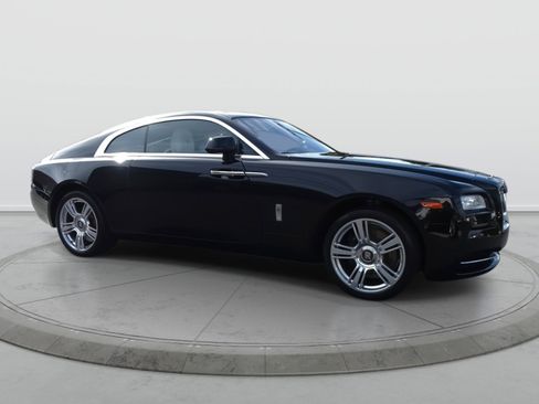 Used 2015 Rolls-Royce Wraith RWD image 7