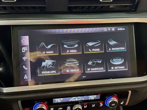 Used 2020 Audi Q3 2.0T Premium Plus w/ Premium Plus Package image 18