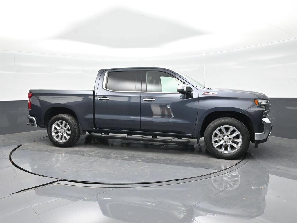 Used 2022 Chevrolet Silverado 1500 LTZ w/ Z71 Off-Road Package AWD/4WD image 4