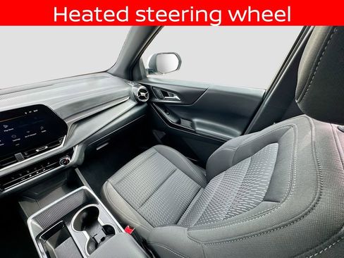 Used 2025 Chevrolet Equinox LT image 14