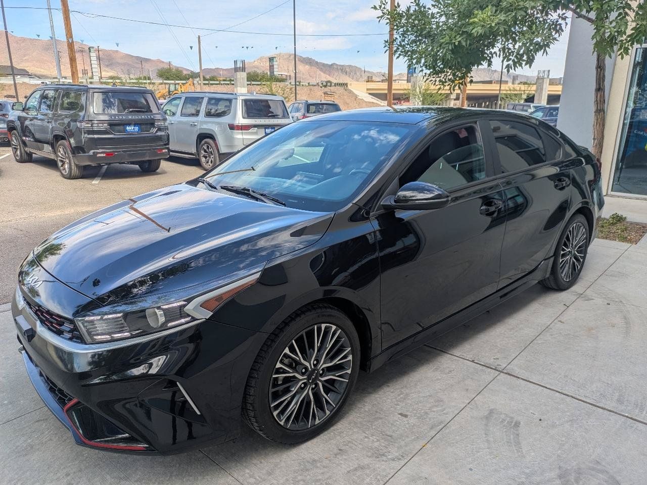 Used 2023 Kia Forte GT-Line w/ GT-Line Premium Package FWD image 3