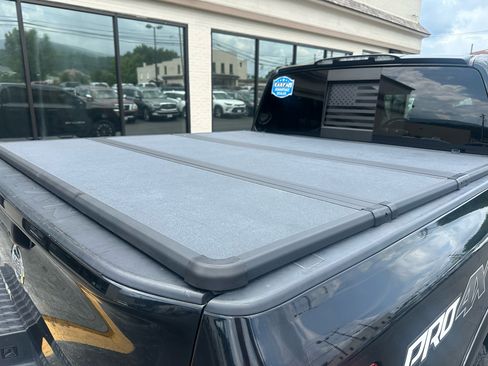 Used 2019 Nissan Titan PRO-4X image 12