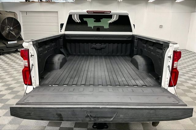 Used 2024 Chevrolet Silverado 2500 LTZ AWD/4WD image 32