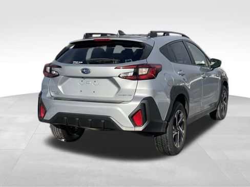 Used 2024 Subaru Crosstrek 2.0i Premium image 4