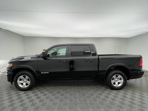 Used 2025 RAM 1500 Big Horn AWD/4WD image 11
