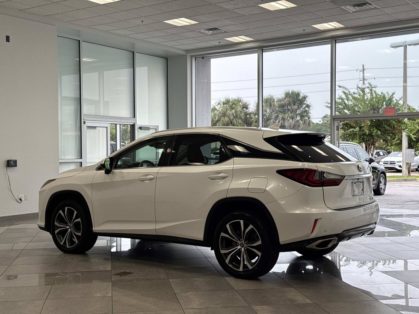 Used 2018 Lexus RX 350 FWD w/ Premium Package image 28