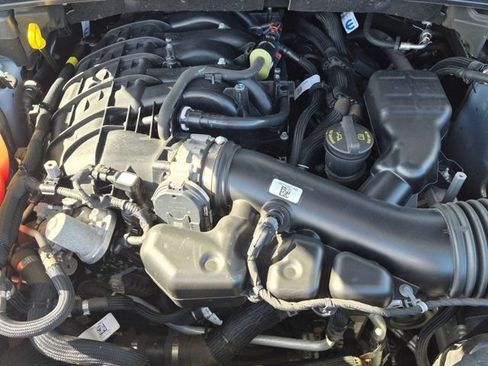 Used 2024 Jeep Grand Cherokee L Laredo AWD/4WD image 22