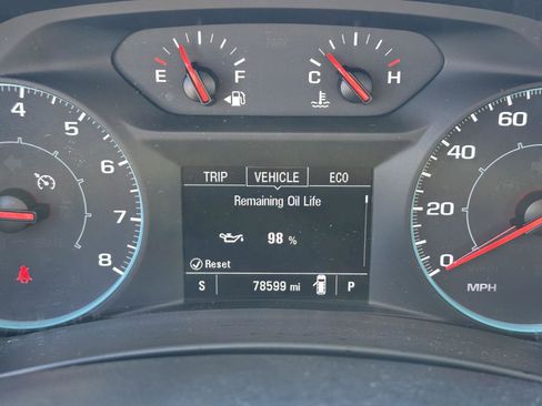 Used 2022 Chevrolet Equinox LS image 27