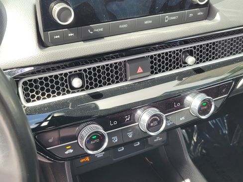 Certified 2025 Honda Civic Sport image 21