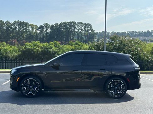 Used 2024 BMW iX xDrive50 w/ Sport Package AWD/4WD image 13