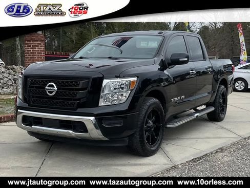 Used 2020 Nissan Titan SV AWD/4WD image 3