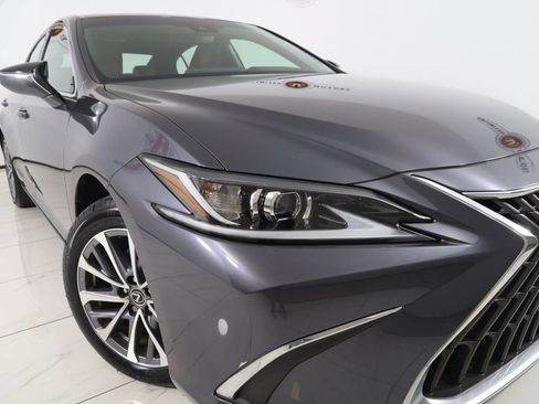 Used 2023 Lexus ES 350 w/ Accessory Package (Z2) image 15