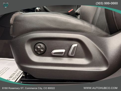 Used 2017 Audi Q3 2.0T Prestige AWD/4WD image 31