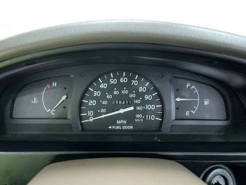 Used 2002 Toyota Tacoma 2WD Regular Cab image 19